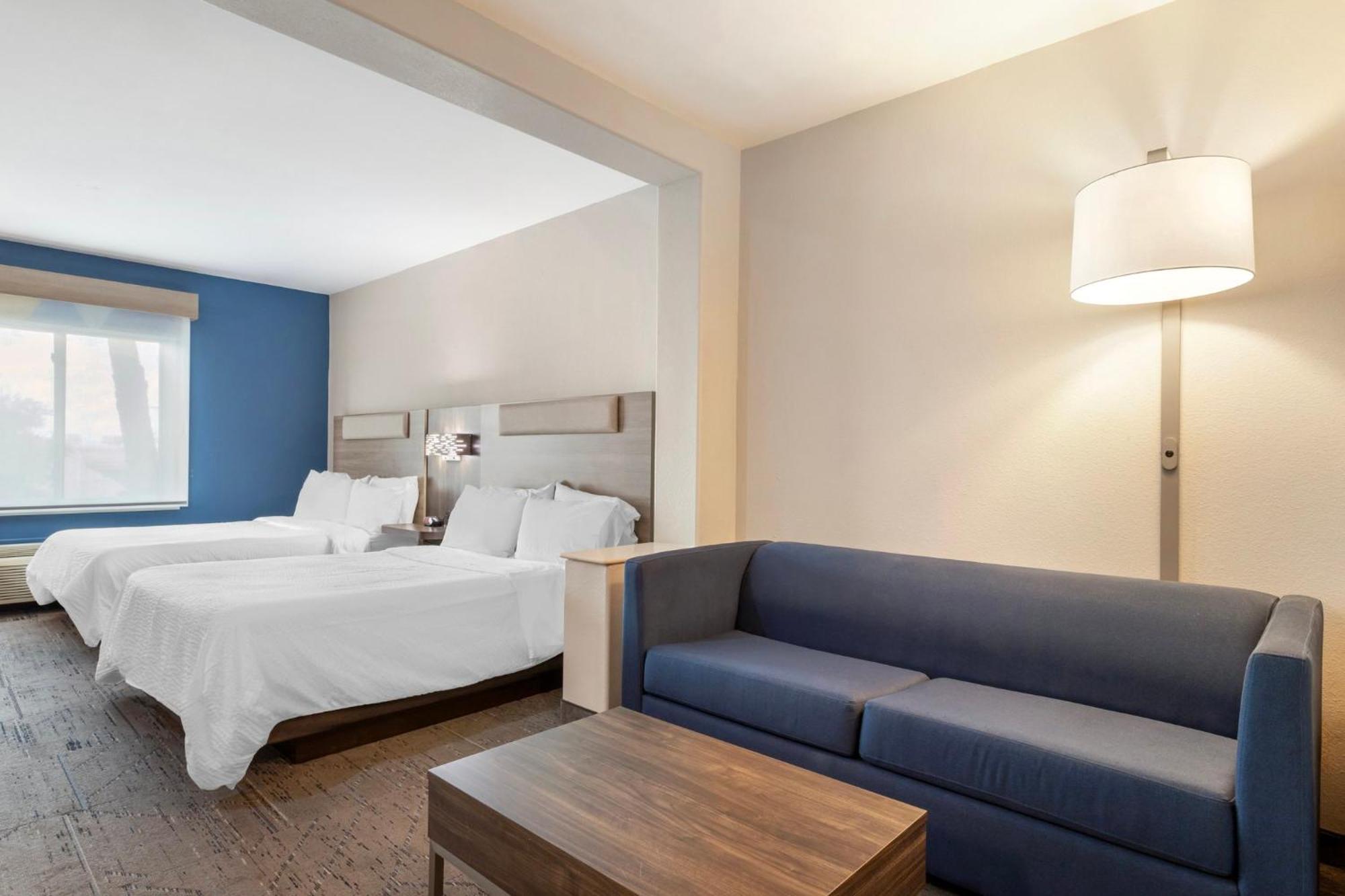 Holiday Inn Express Hotel And Suites Alice By Ihg Exterior photo